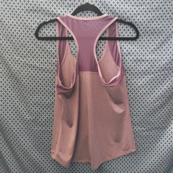 Athletic Works - Women's two tone purple athletic tank top with mesh. Size - M - Picture 6 of 6